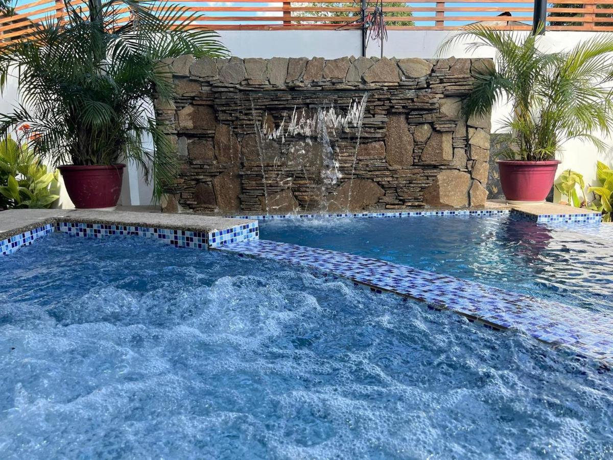 Casa Cecilia Hotel Bantay ภายนอก รูปภาพ