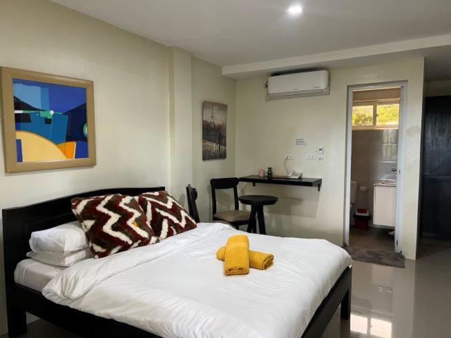 Casa Cecilia Hotel Bantay ภายนอก รูปภาพ